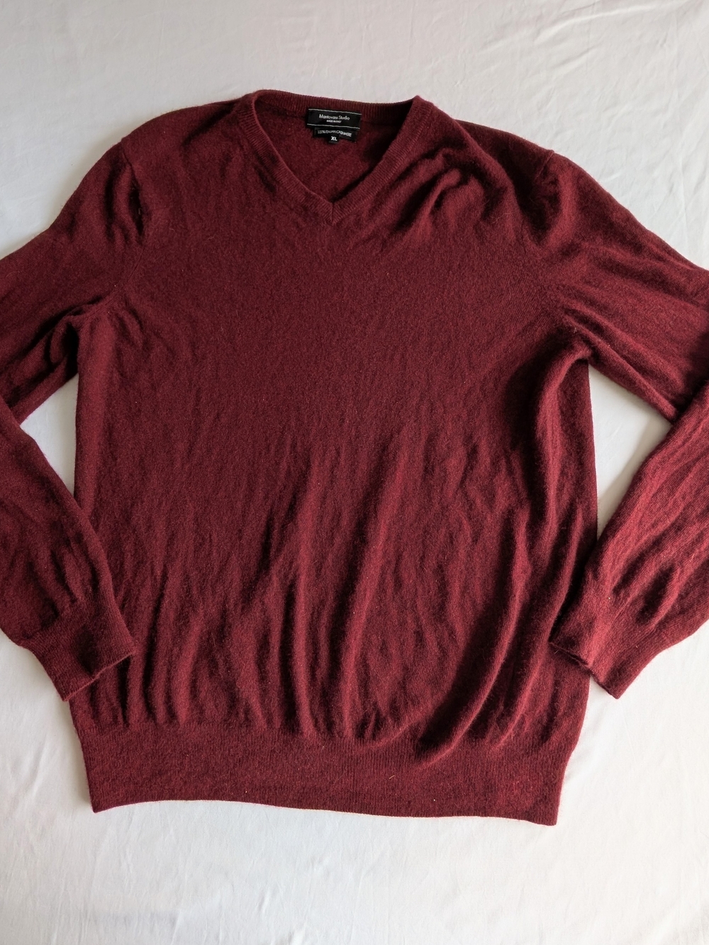 Mantovani Studio Men's V-Neck 100% Italian Cashmere Sweater - Burgundy XL